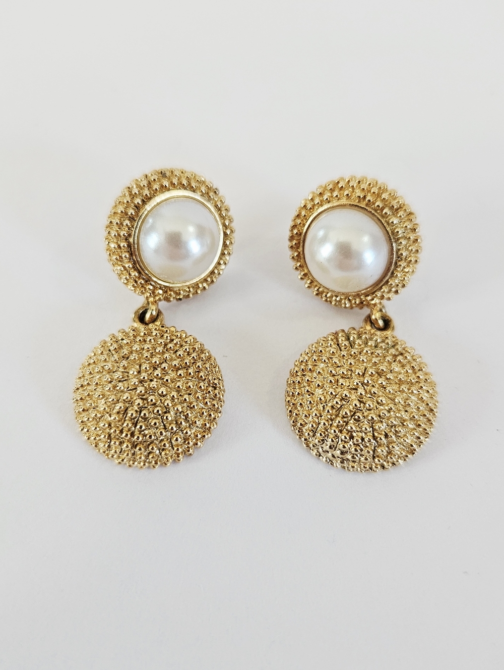 Vintage Erwin Pearl Signed Textured Gold Tone Faux Pearl Round Dangle Earrings